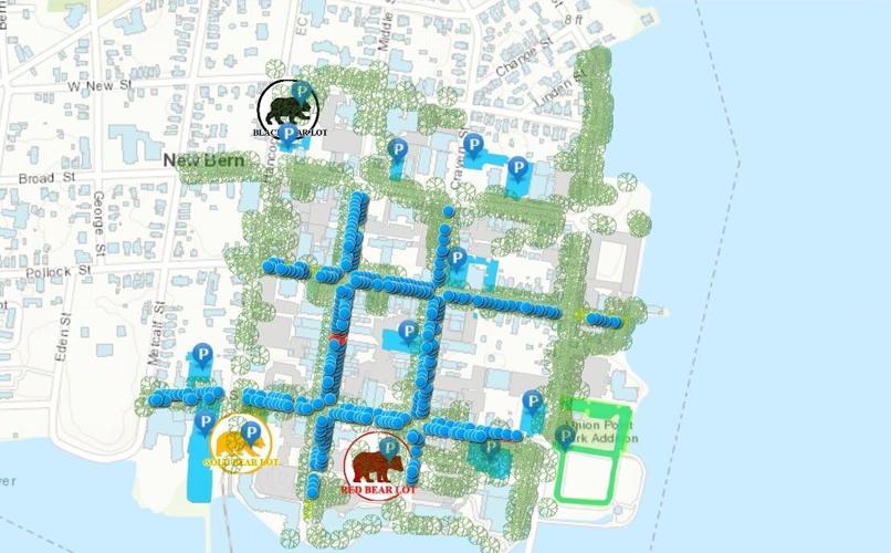 New Bern street cafes modified but very accessible for everyone. Here's