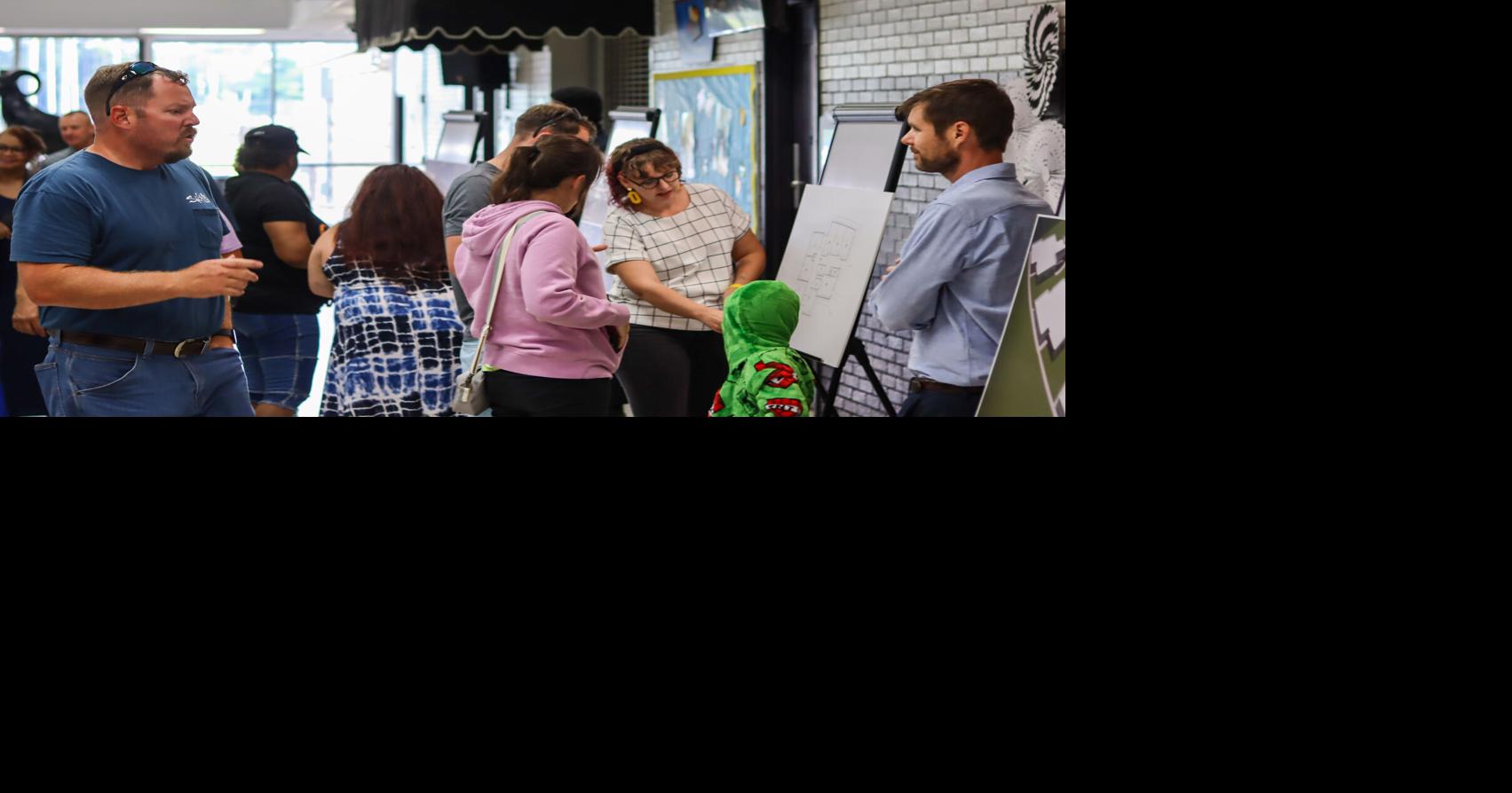 Community gathers to discuss Tucker Creek, Havelock Middle merger. Here