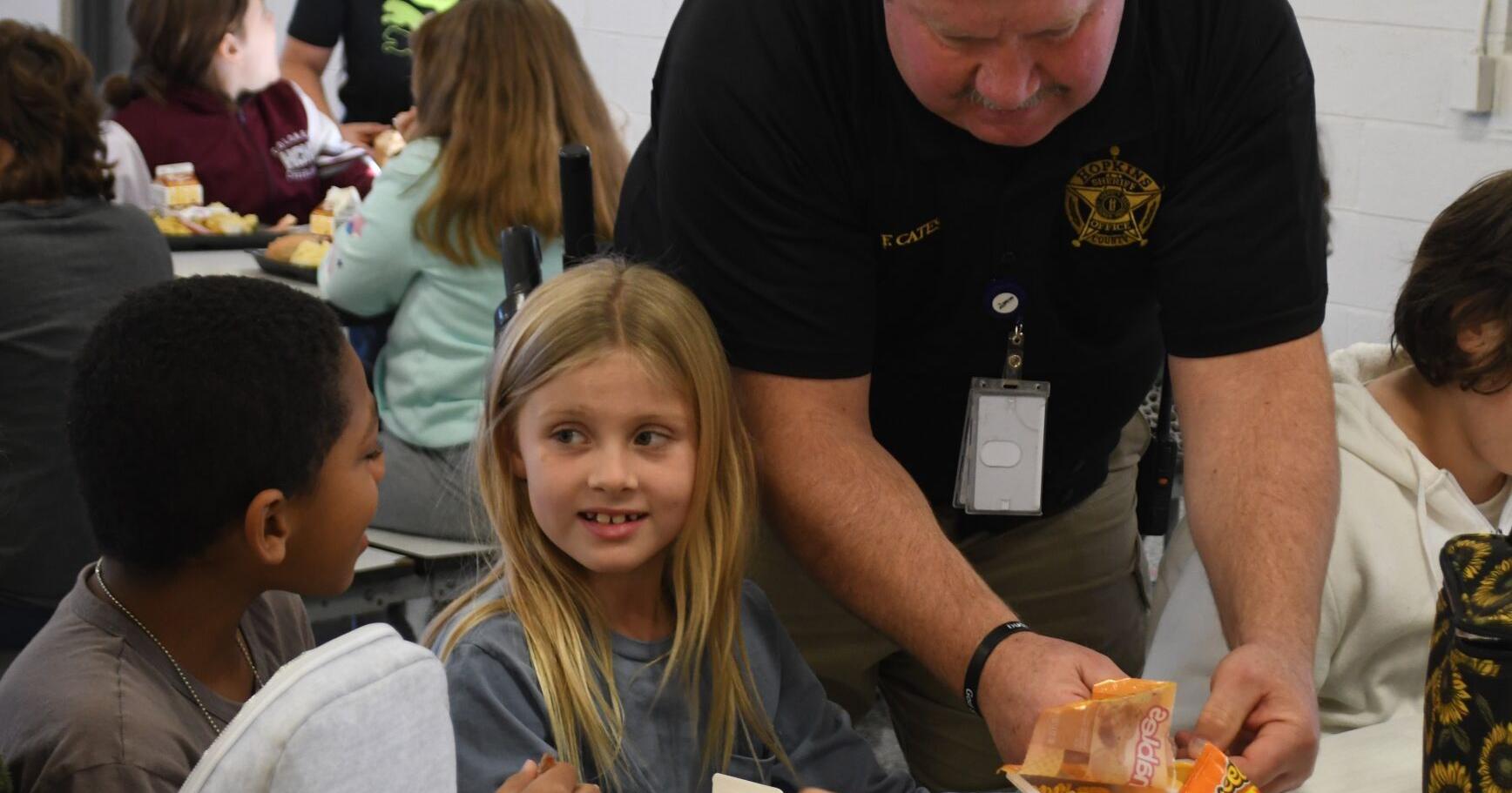 REPORT: Lunchables not a healthy option for kids - Vimarsana News