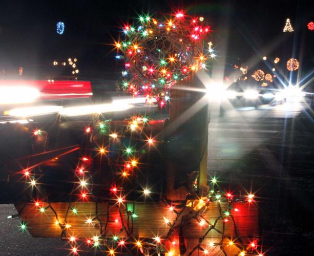 PHOTOS Enchanting Christmas Lights of Canterbury Entertainment