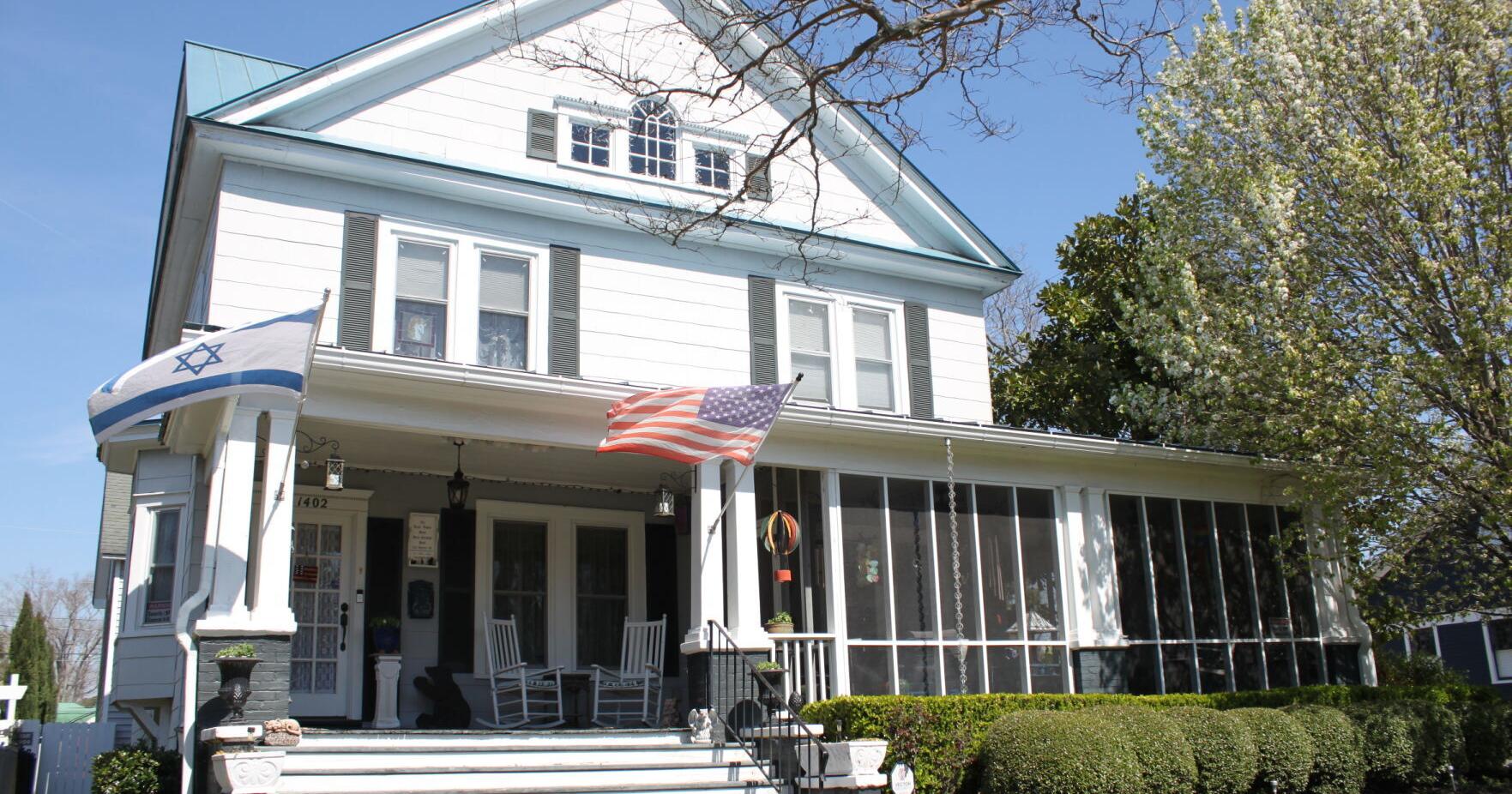 Heritage Homes Tour spans two historic neighborhoods with unique homes, gardens, music, more - Vimarsana News