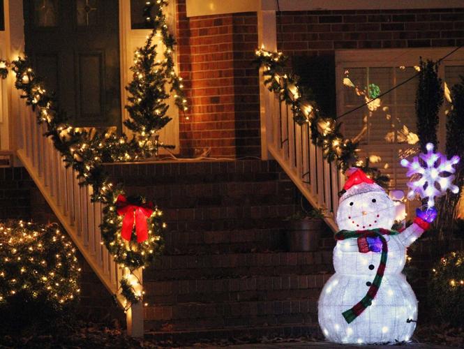 PHOTOS Enchanting Christmas Lights of Canterbury Entertainment