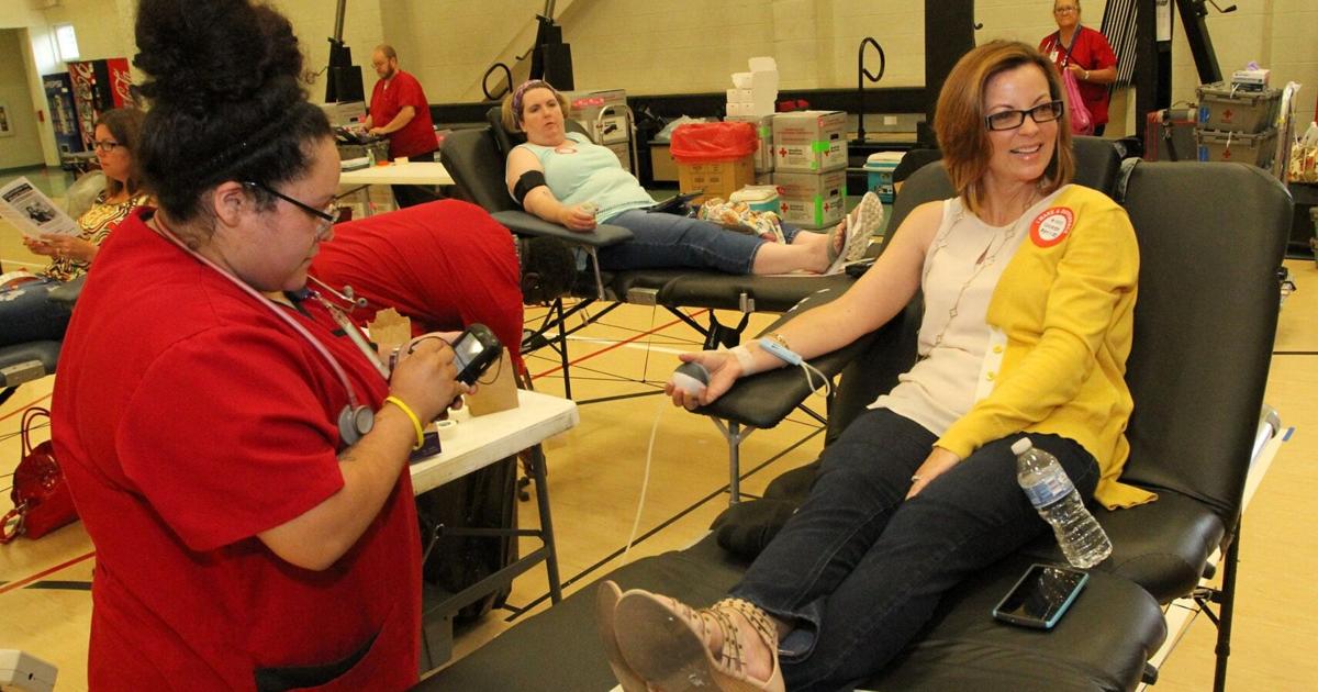 Doctor Red Cross PHOTOS: Red Cross Blood Drive | Local News | newbernsj.com