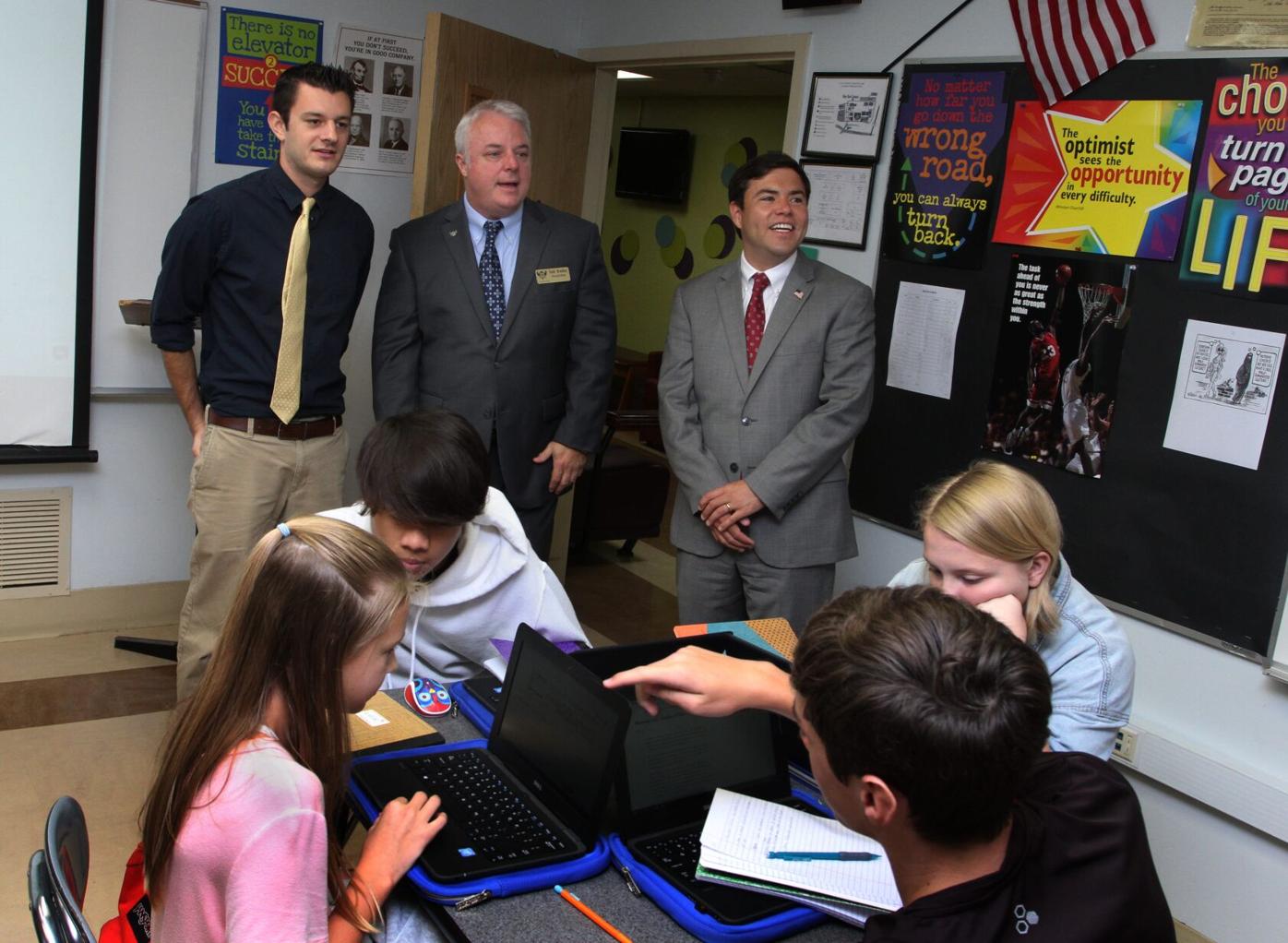 State superintendent praises Craven Early College's innovative learning  approach | Local News | newbernsj.com