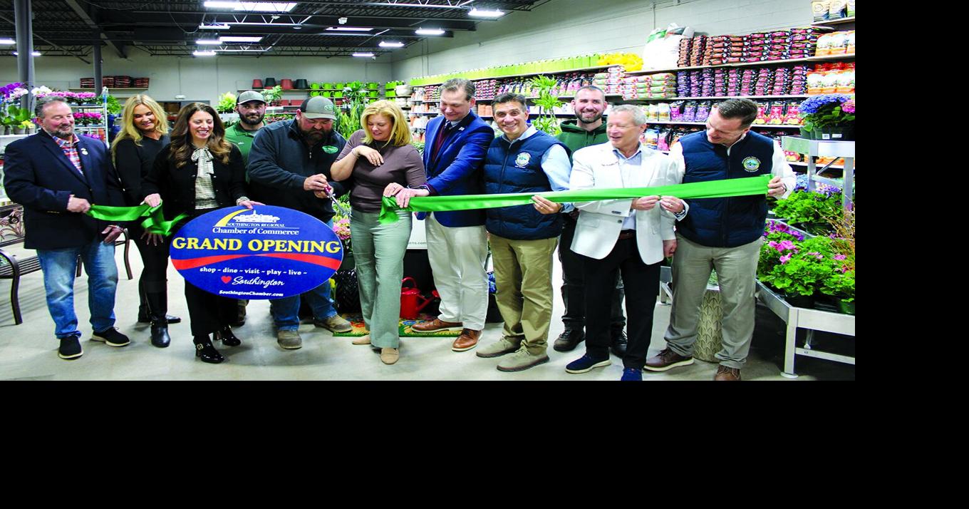 Town celebrates grand opening of Van Wilgen’s