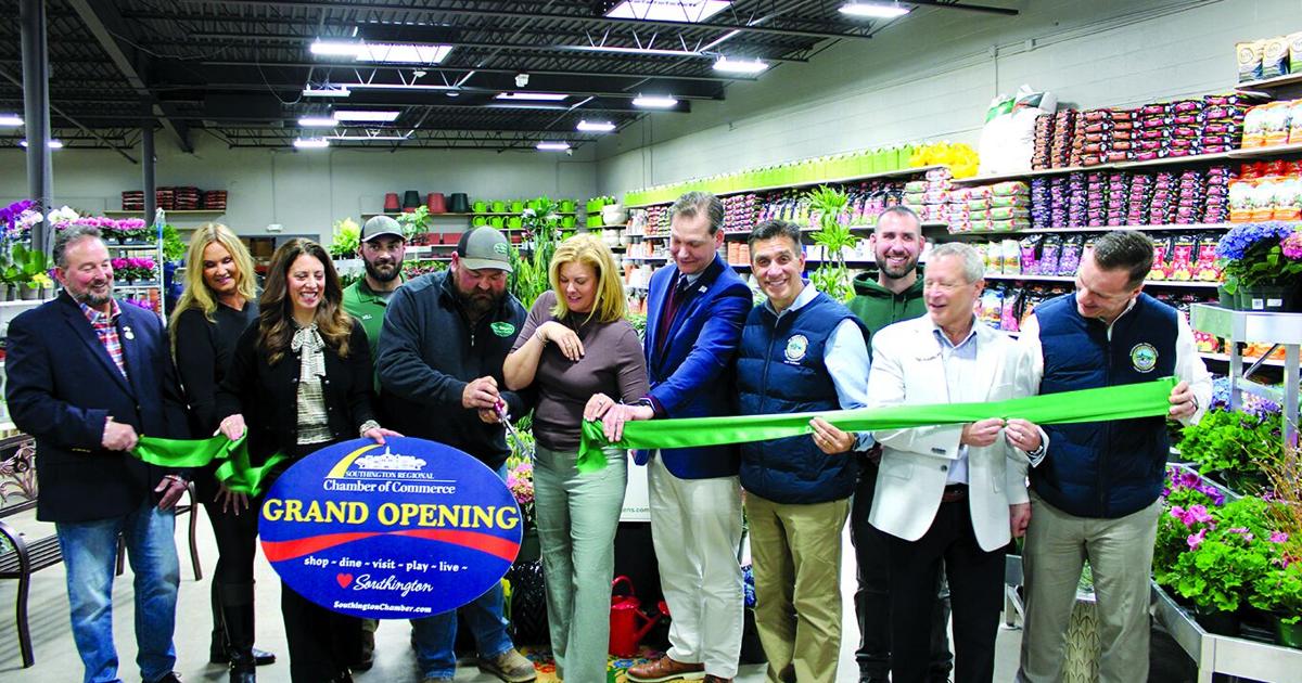 Town celebrates grand opening of Van Wilgen’s