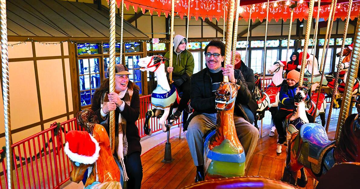 Hallmark holiday movie fans flock to CT filming locations