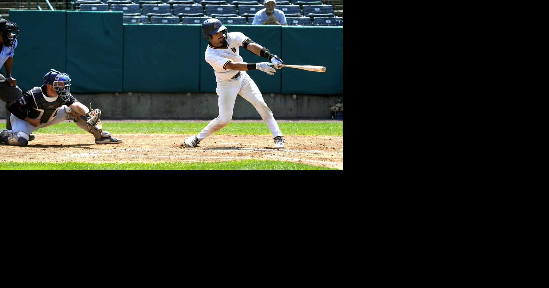 Bees defeat Silver Knights to improve to 16-17 behind Righi’s two-run homer 