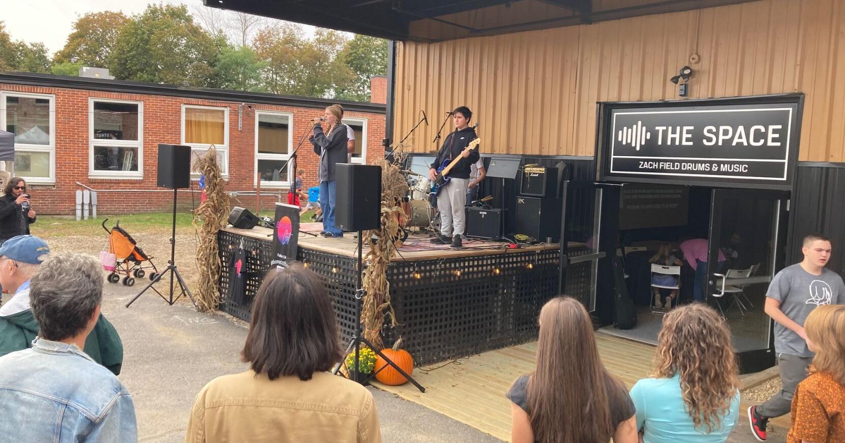 Zach Field Drums & Music holding event at Cider Hill - Vimarsana News