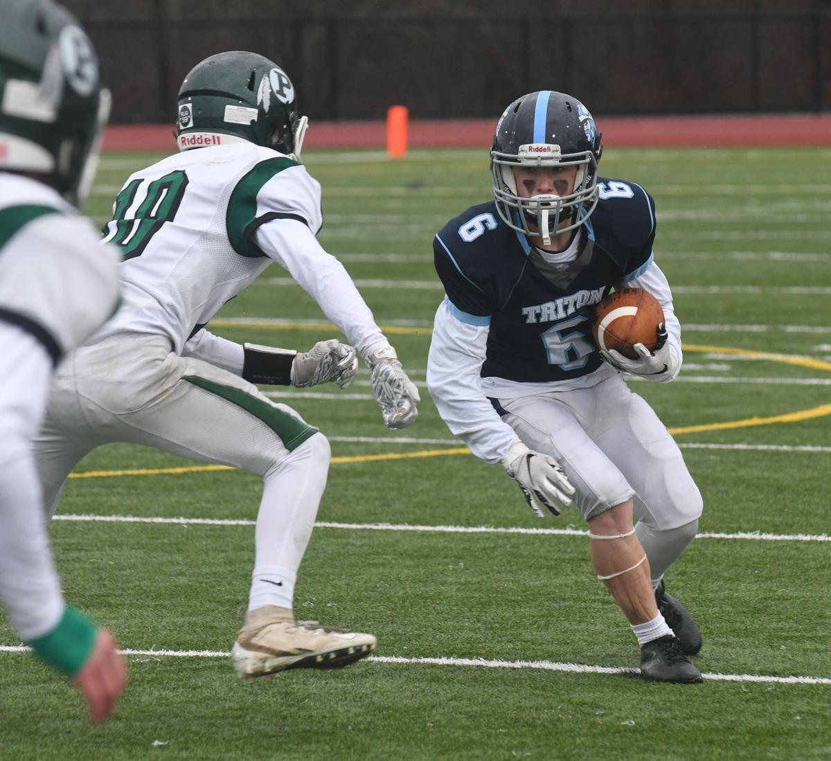 191128_NT_JVA_football_1.jpg