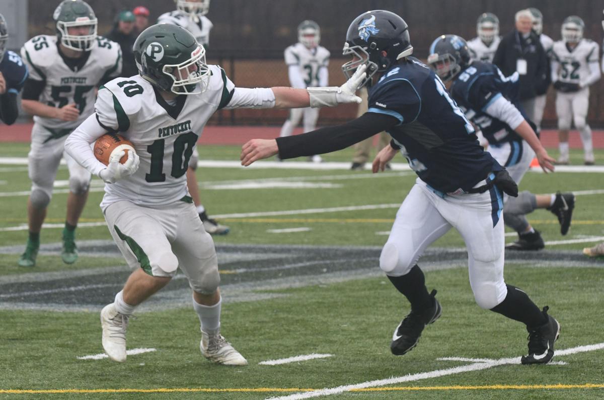 191128_NT_JVA_football_2.jpg
