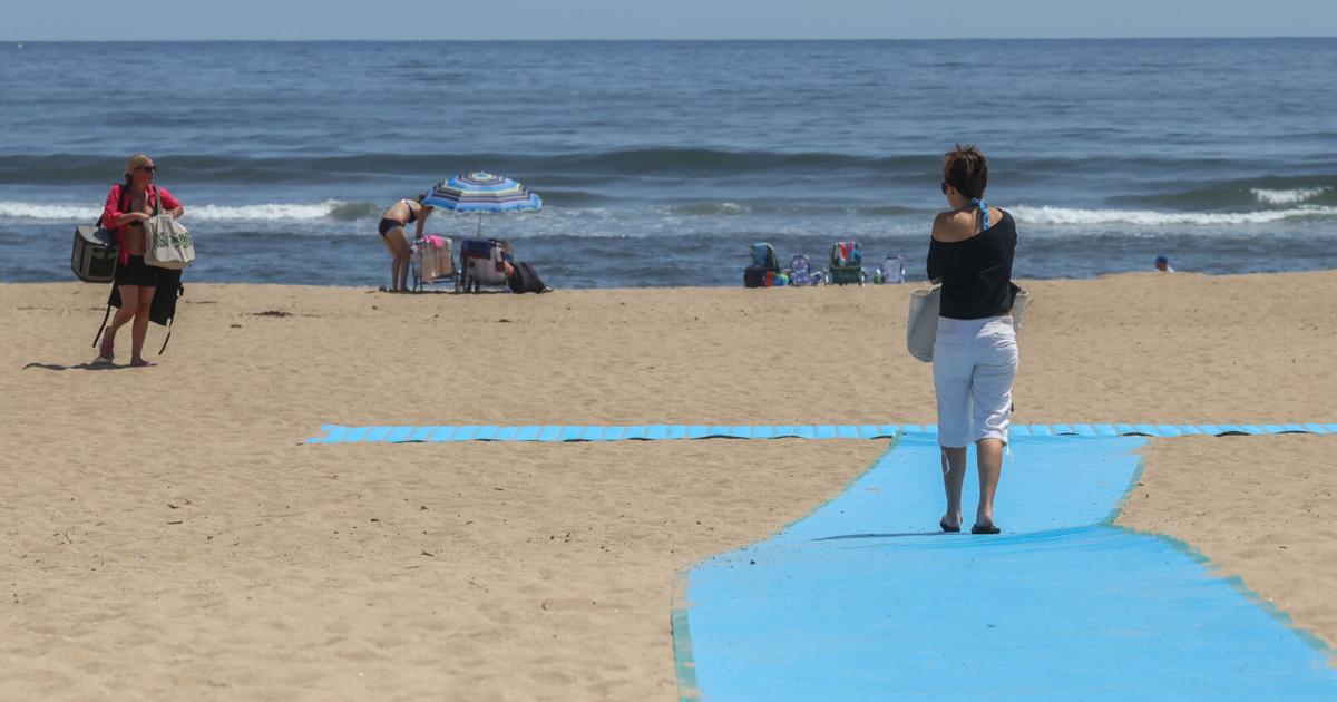 Sun worshippers returning to Newbury beaches