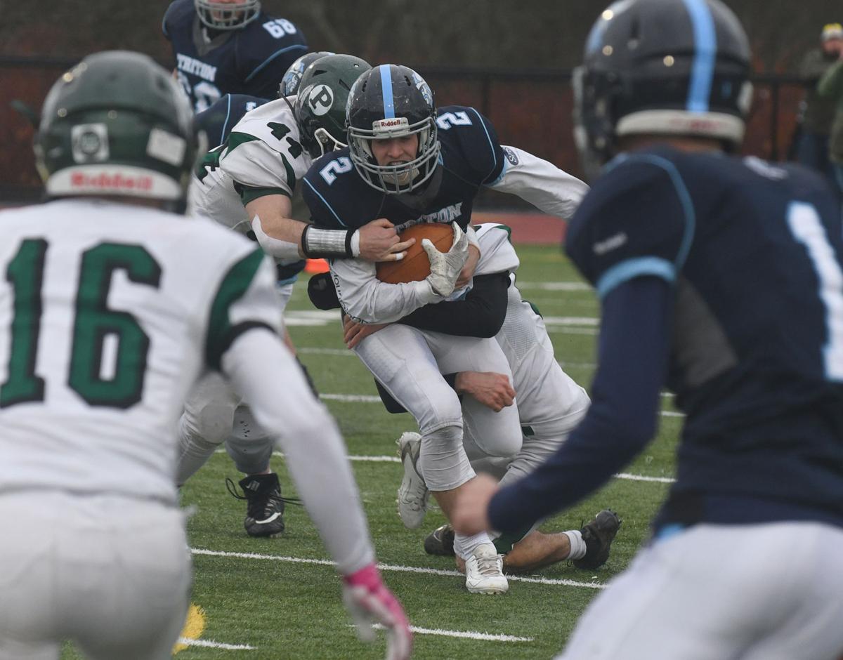 191128_NT_JVA_football_4.jpg