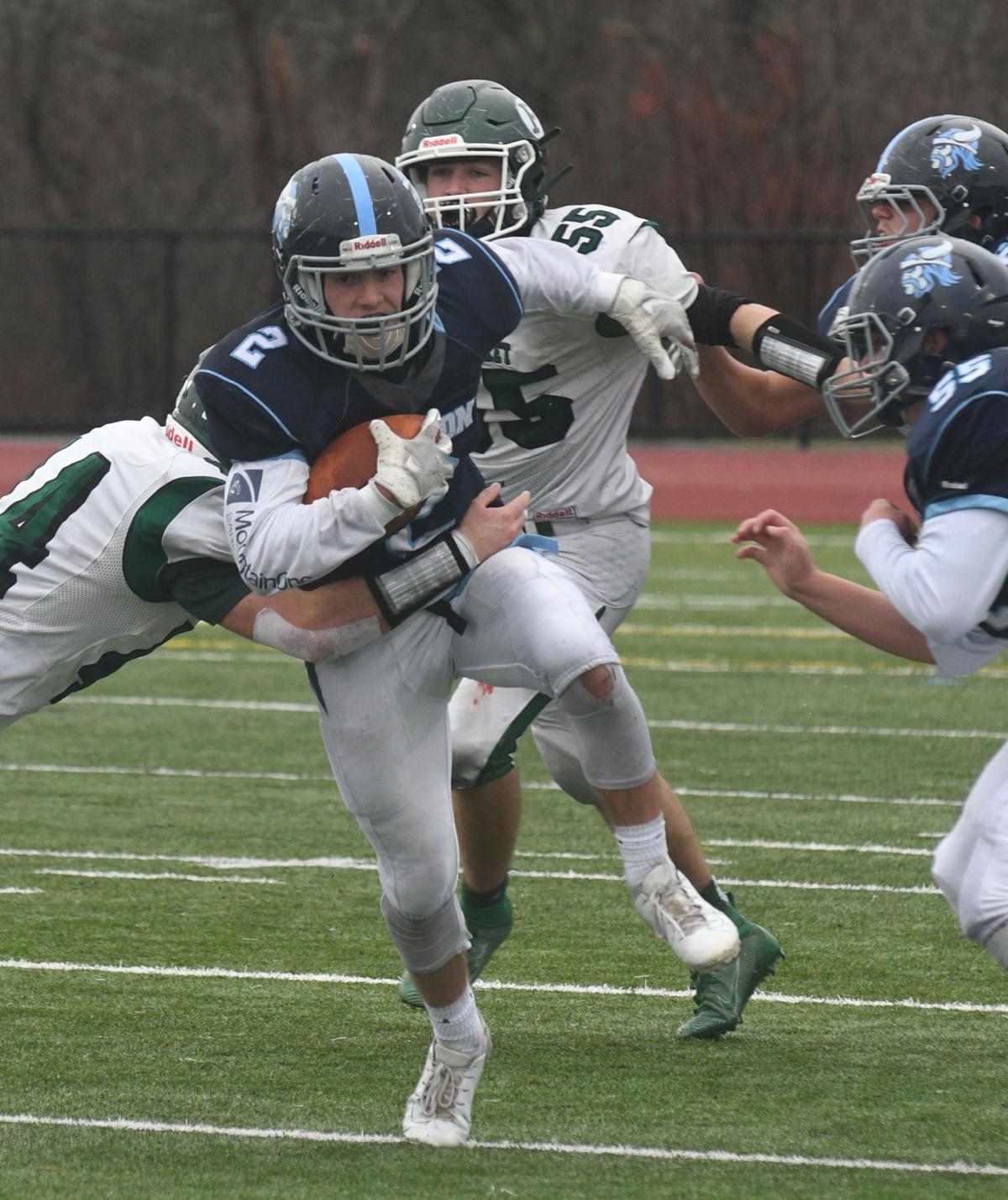 191128_NT_JVA_football_6.jpg