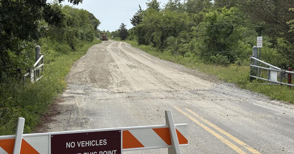 Refuge gravel road reopens