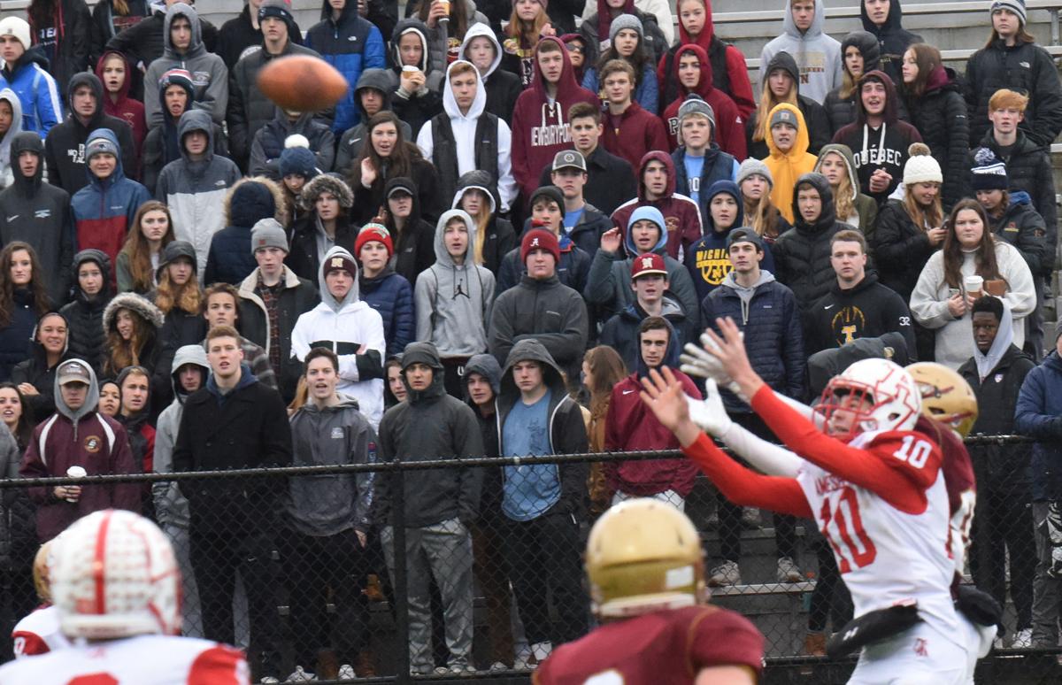 191128_NT_BEA_football_1.jpg