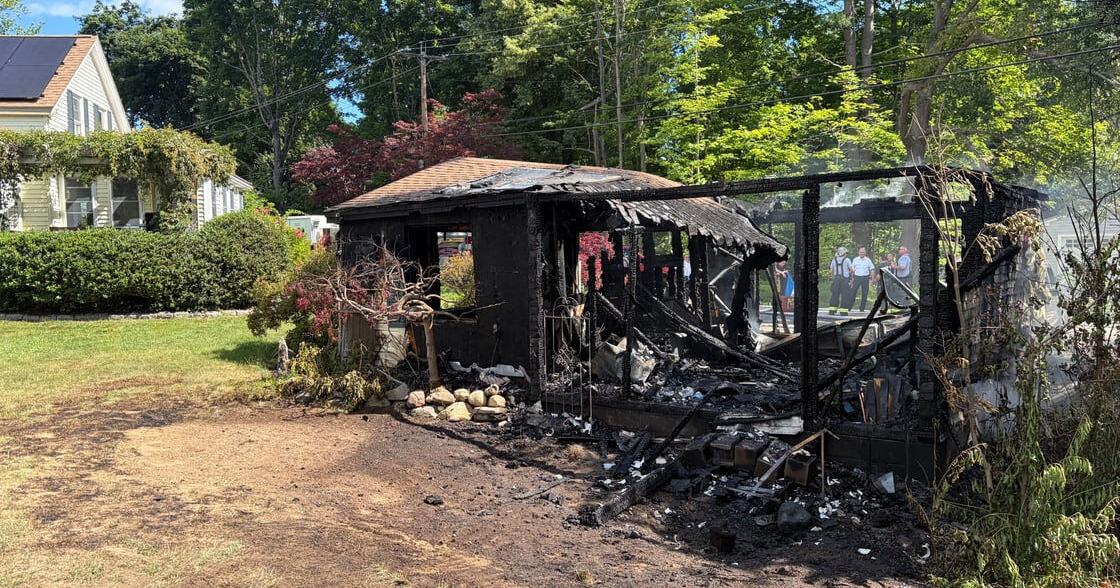 Fire destroys garage in West Newbury