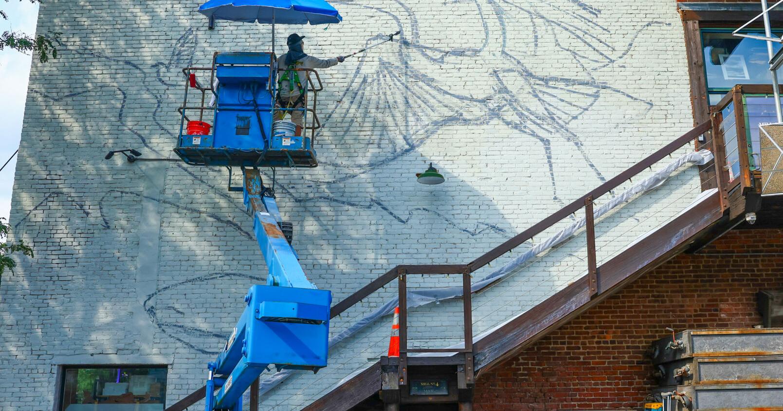 Newburyport mural brings splashes of color, hope - Vimarsana News