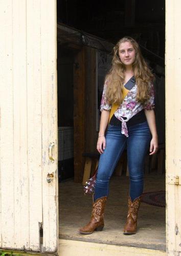 Amesbury student to graduate from high school, college
