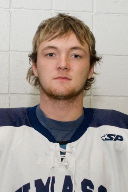 Nhs Alumnus A Umass Dartmouth Hockey Captain Sports