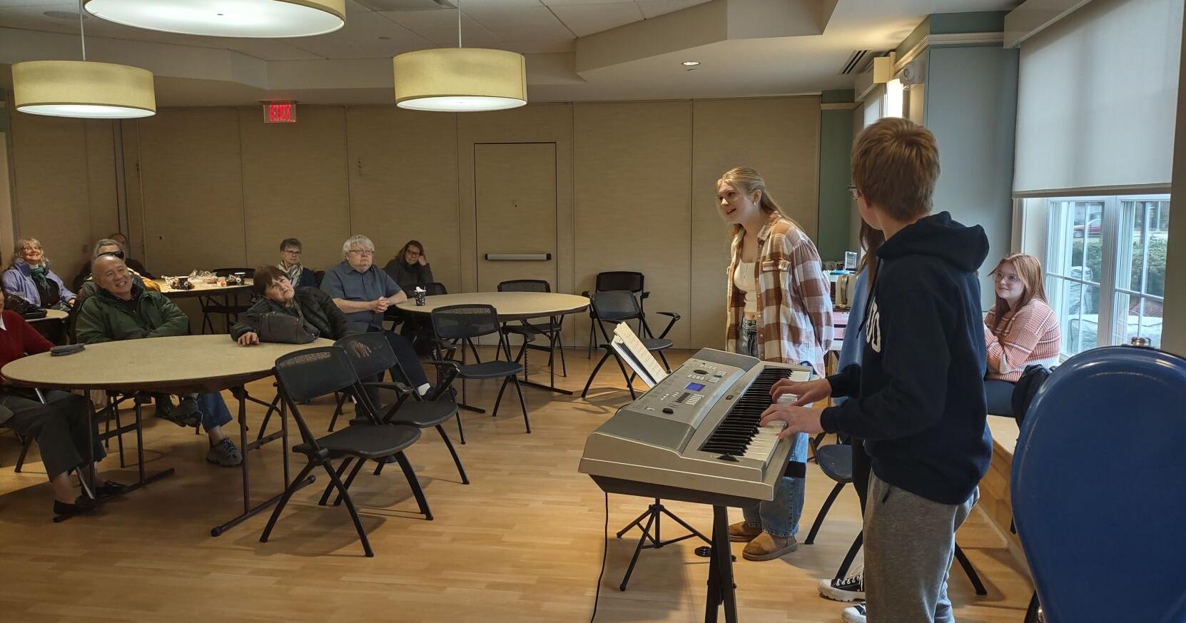 Middle school strings soothe seniors - Vimarsana News