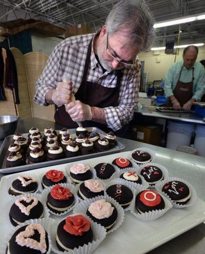 Port shops, restaurants show their love with Valentine ...