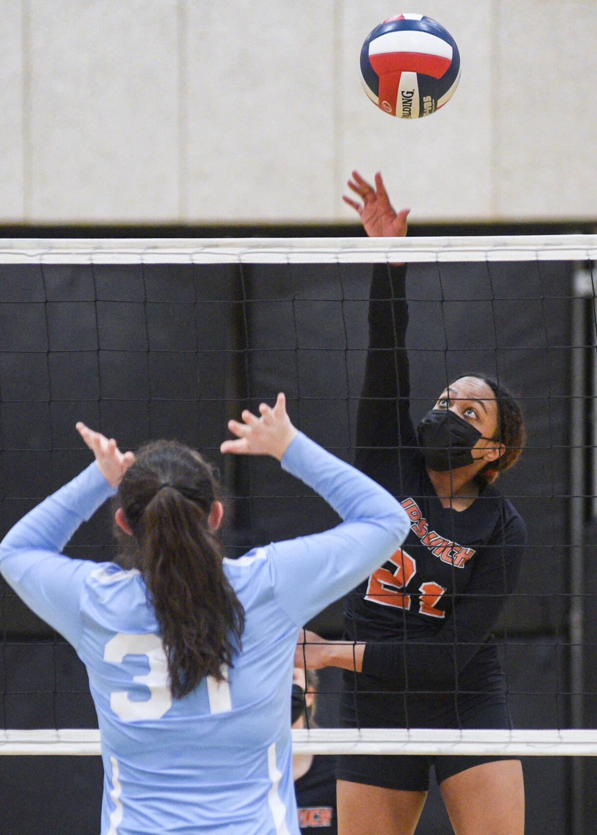 Ipswich girls volleyball vs. Triton in Cape Ann League playoffs