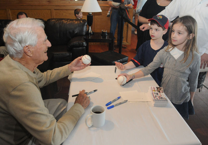 Johnny Pesky, Fan Favorite at Fenway Park, Dies at 92 - The New