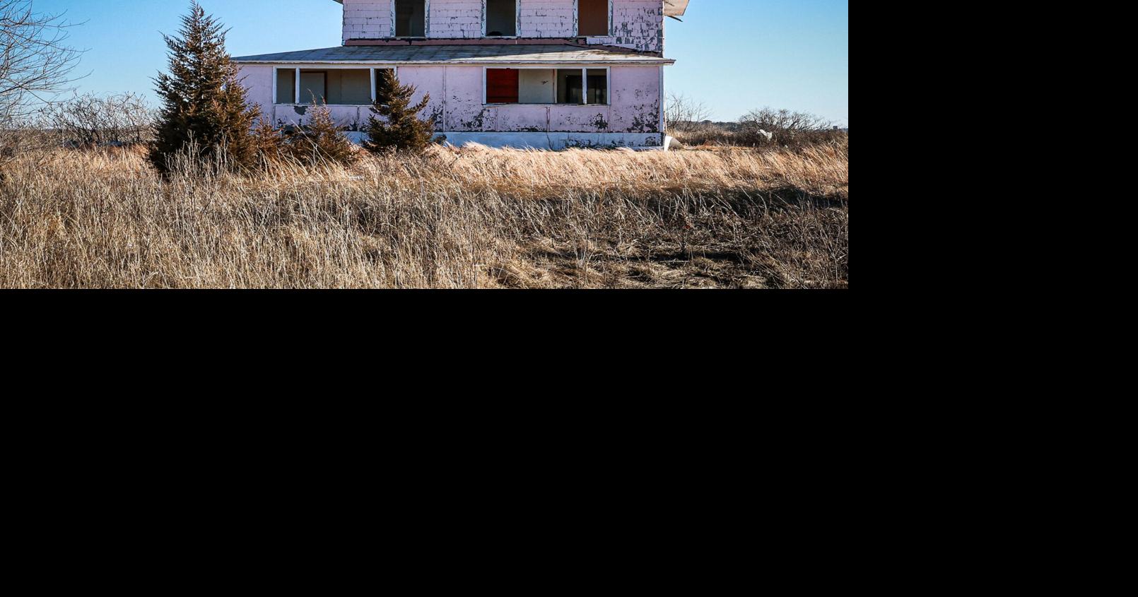 Feds: Pink House to be gone by March 31 | Local News 