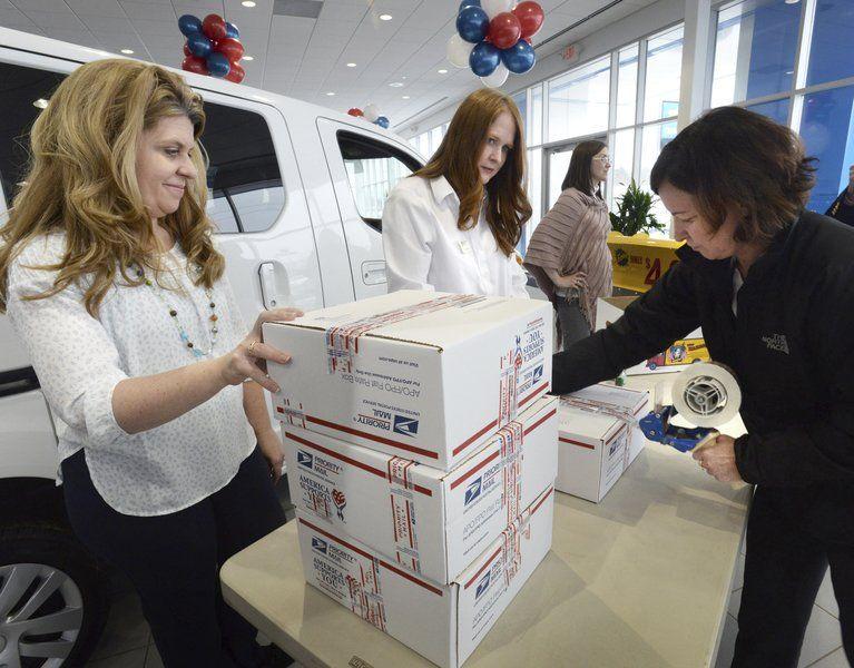 Amesbury sends Valentine's Day cards to wounded soldiers ...