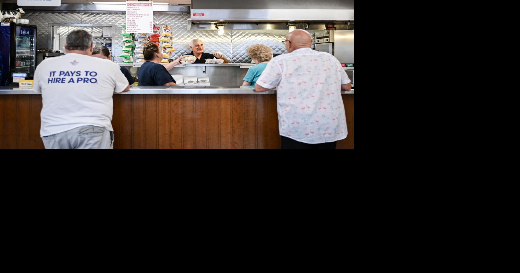 It’s all about the beef: Sandwiches – and James River sauce – move quickly at favorite restaurants
