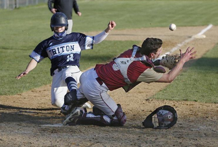 Lowell makes spring debut at first base