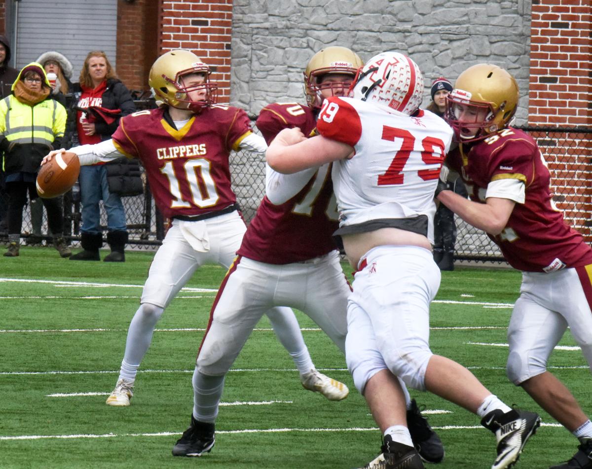 191128_NT_BEA_football_10.jpg
