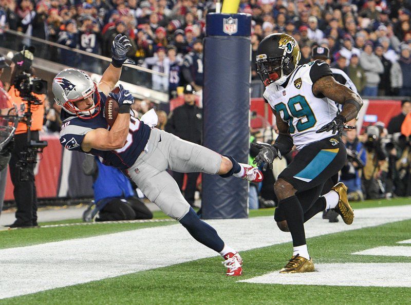 Danny Amendola delivers, earns place in Bill's special dictionary