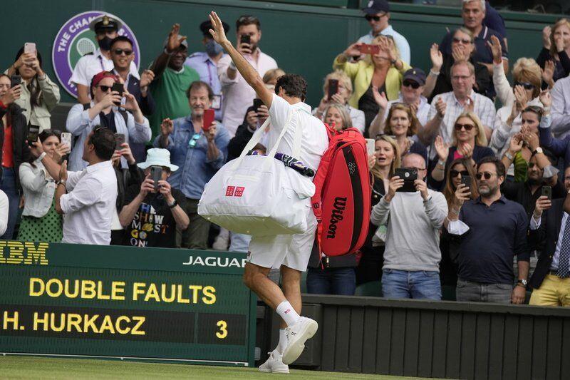 8-time Wimbledon champ Federer loses quarterfinal to ...