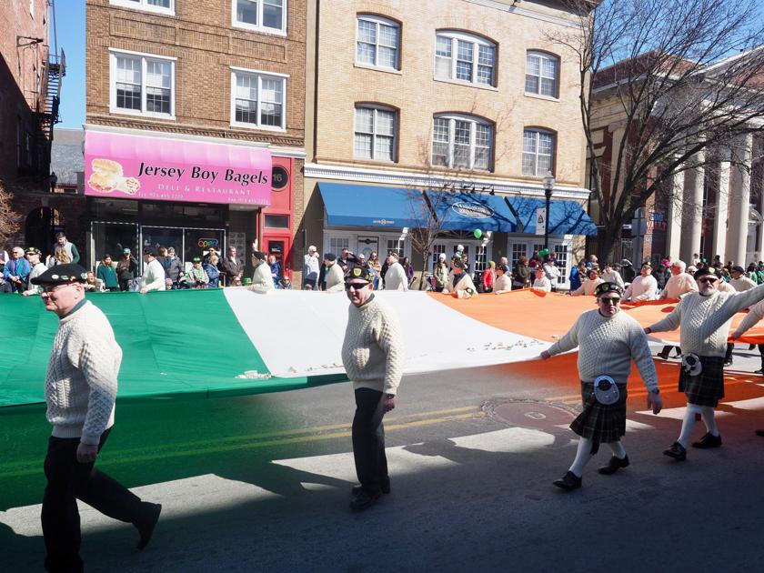 Video Gorgeous Weather Greets Thousands At Annual St Patrick S