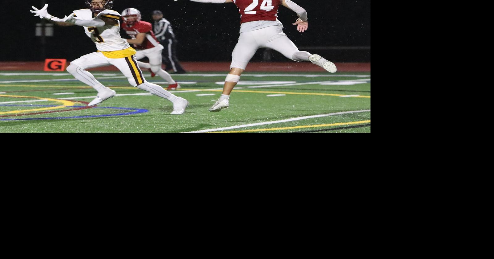 Mendham's King 242 yards, 3 TDs pace 4114 victory over Madison