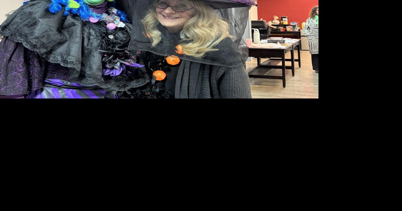 Pumpkin Fest scares up the Clinton crowds