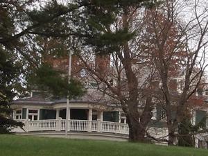 Future of prominent Far Hills estate raises concerns news image