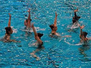 Madison Area YMCA Rays artistic swimming team celebrates Junior Olympics debut, invites swimmers to Aug. 13 tryouts news image