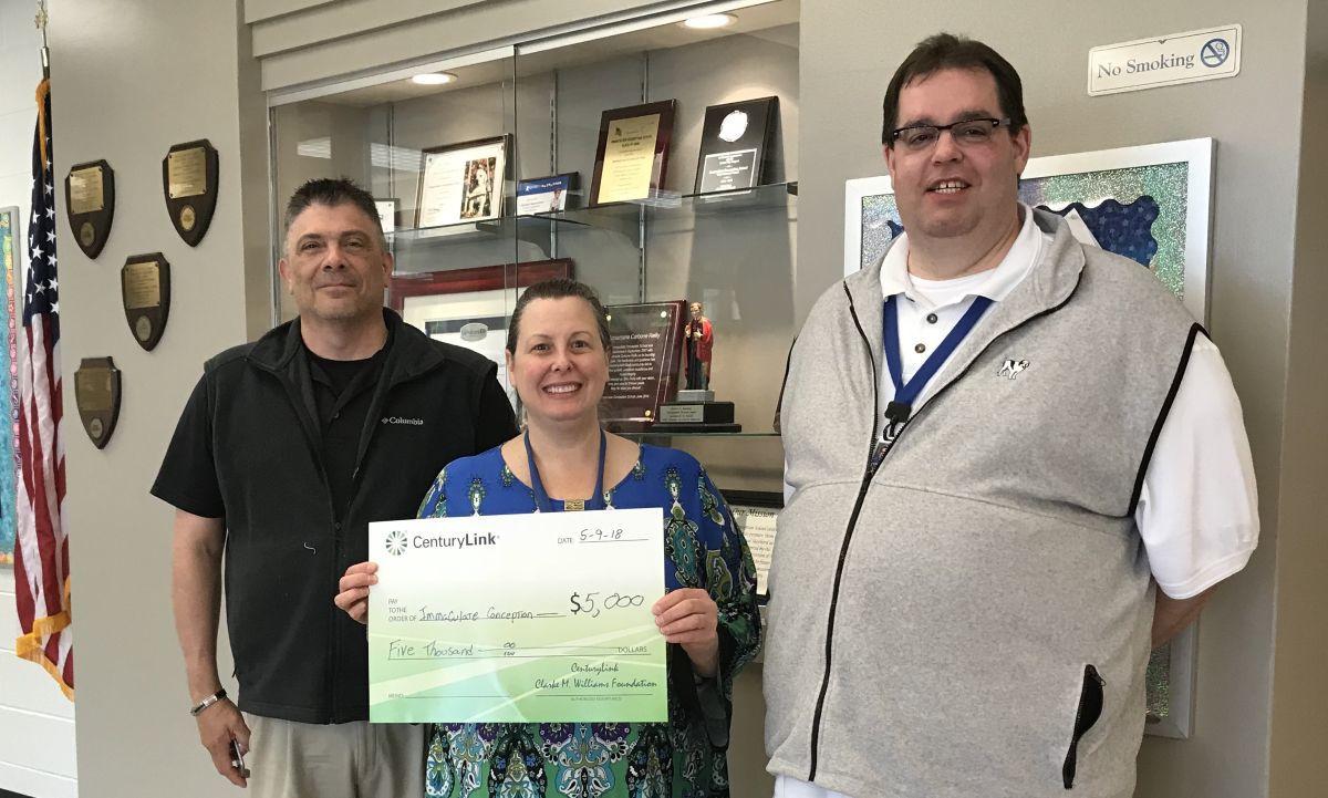 Immaculate Conception School Receives 5 000 Technology Grant From Centurylink Foundation Hunterdon Review News Newjerseyhills Com