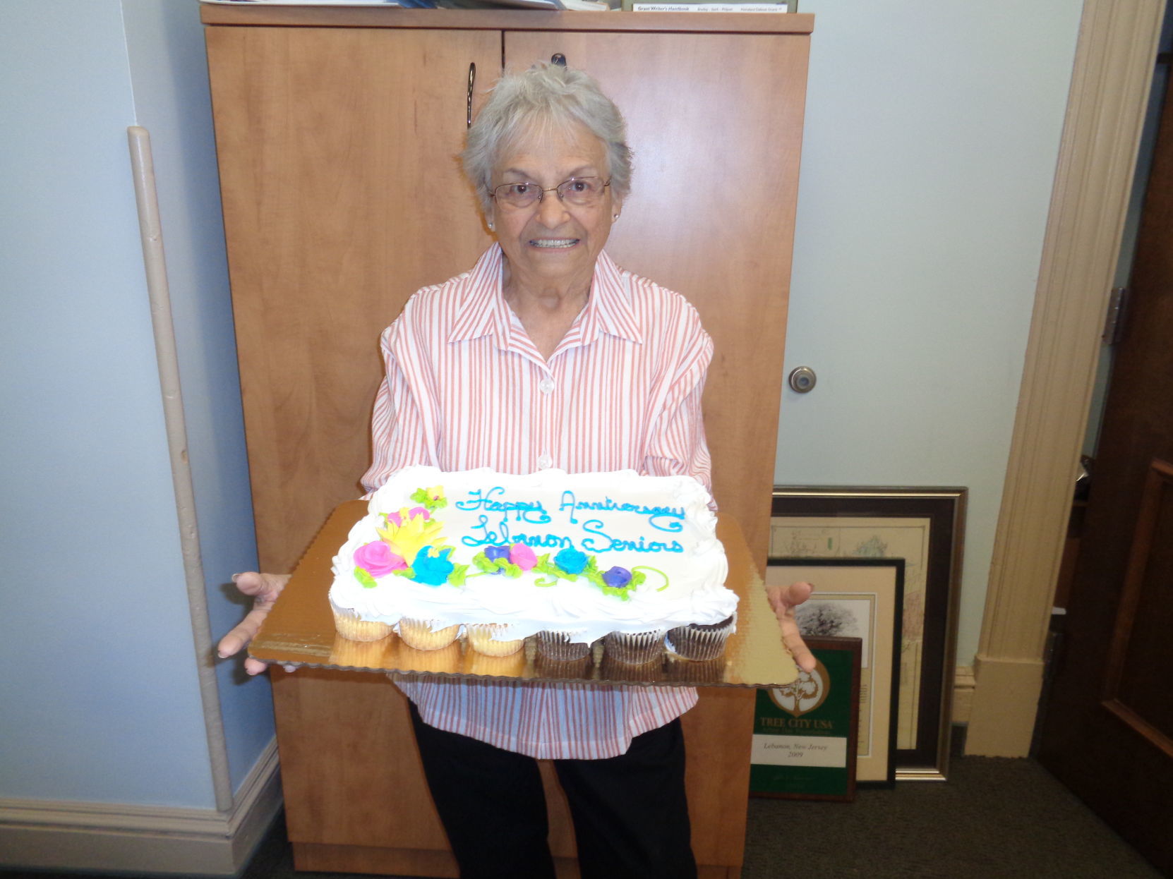 20 Best 90th Birthday Cake Ideas For Your Elderly Loved Ones