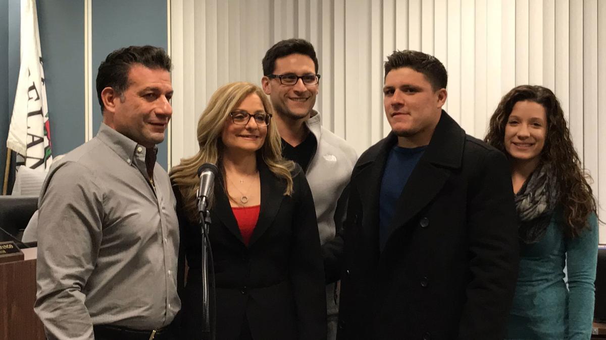 (VIDEO) Jean Perrotti joins Roseland council; noconfidence vote in