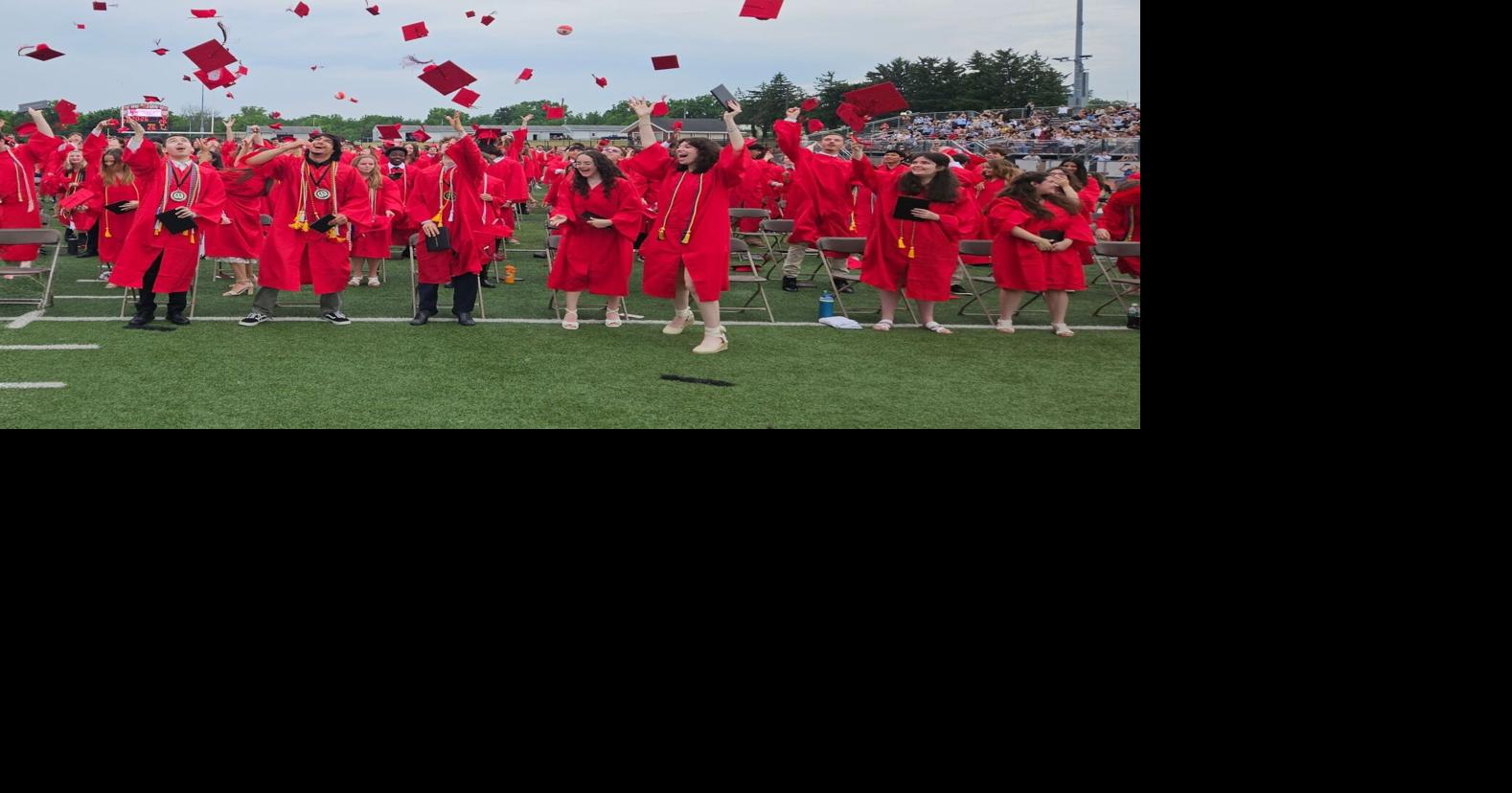 Hunterdon Central Regional High School graduates 547 of the Class of 2026