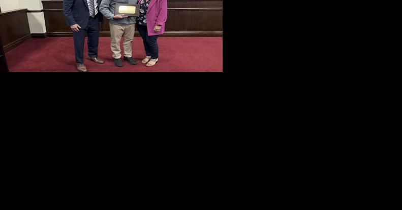 Long Hill school board thanks Matthew Digiorgio for his service - Vimarsana News