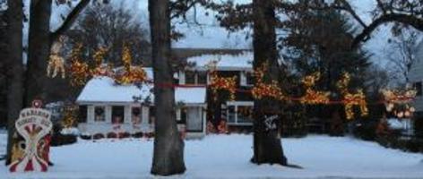 Holiday Homes Win Awards In Madison Chamber Of Commerce Contest Madison Eagle News Newjerseyhills Com