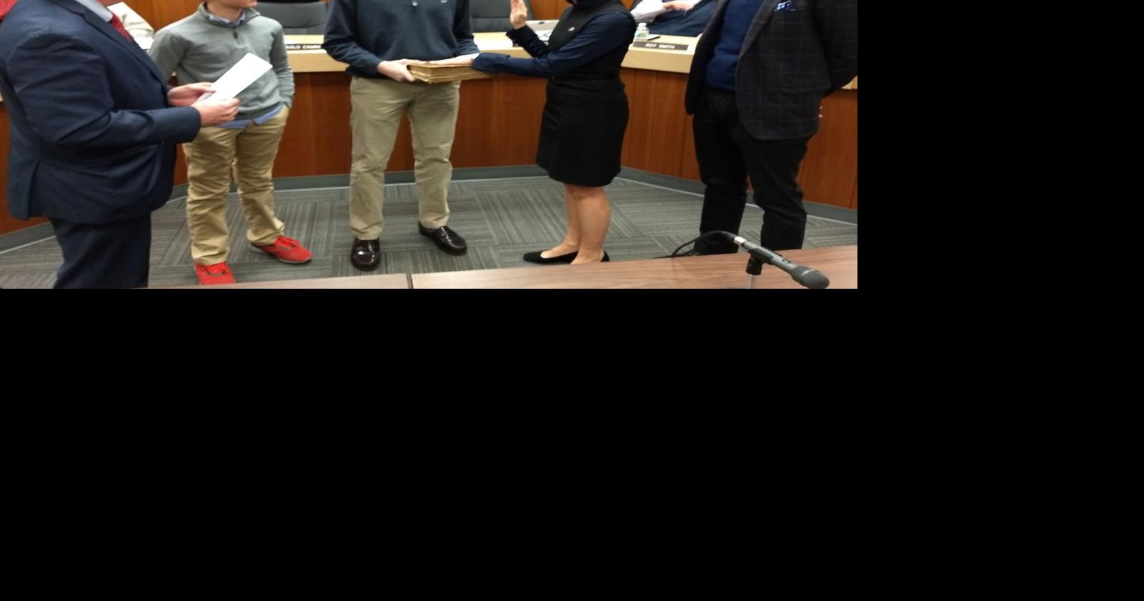 (VIDEO) Democrat takes oath of office in PeapackGladstone