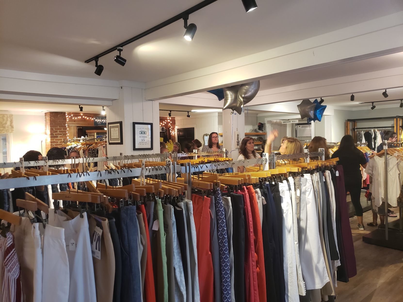 women's club clothing boutique