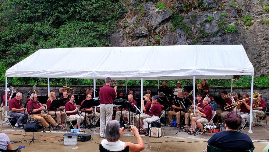 Whitehouse Wind Symphony presents free concerts in June