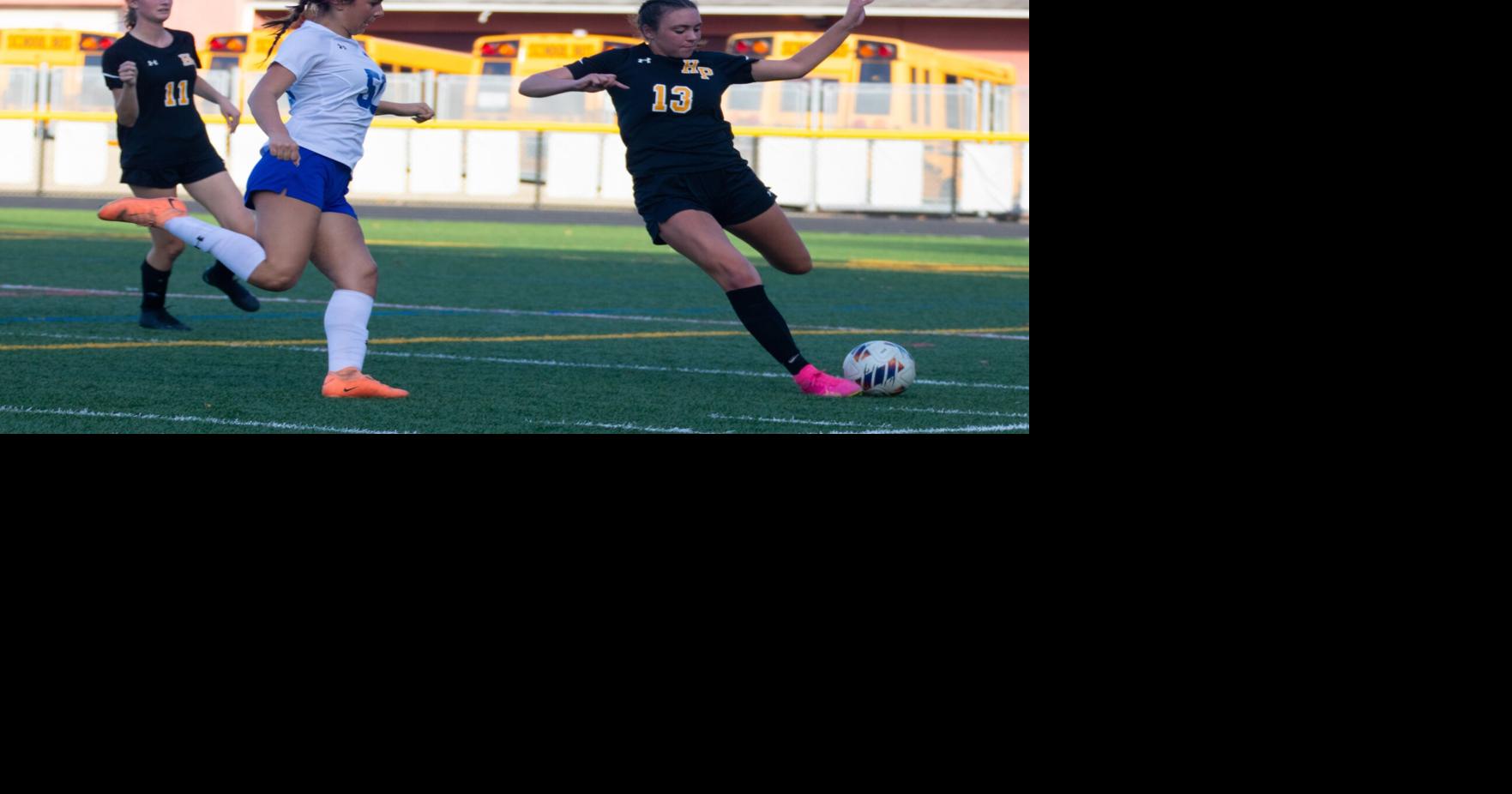 Hanover Park soccer teams reach sectional semifinals Hanover Eagle